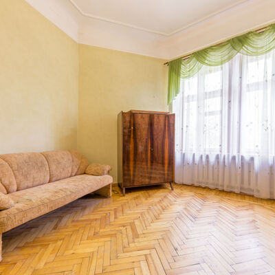 Продажа 	 Харьков,  Куликовская (Мельникова) ул.   8