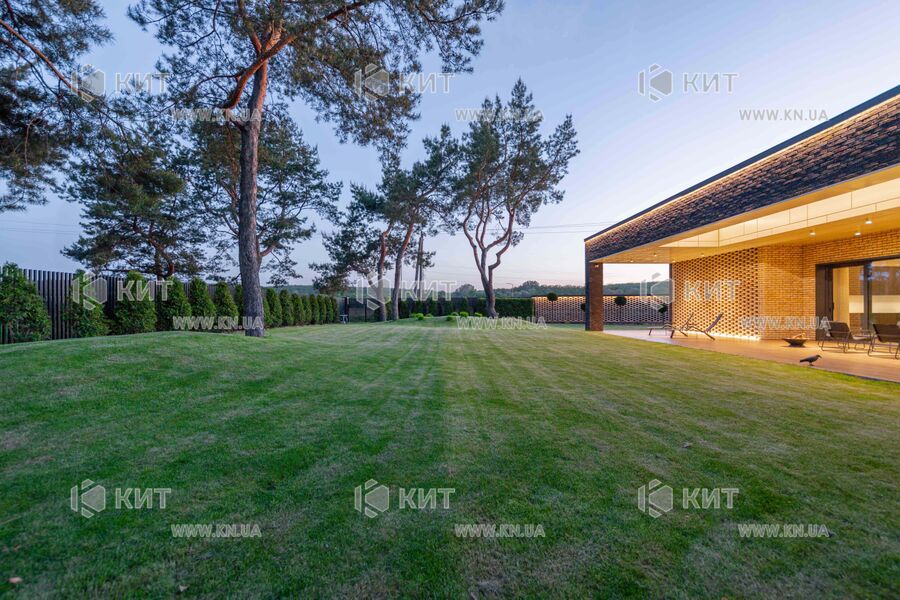 Продажа дома Харьков, Алексеевка, 400м²