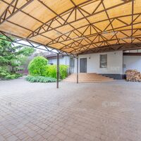 Продажа дома Южный, Центр, 240м²