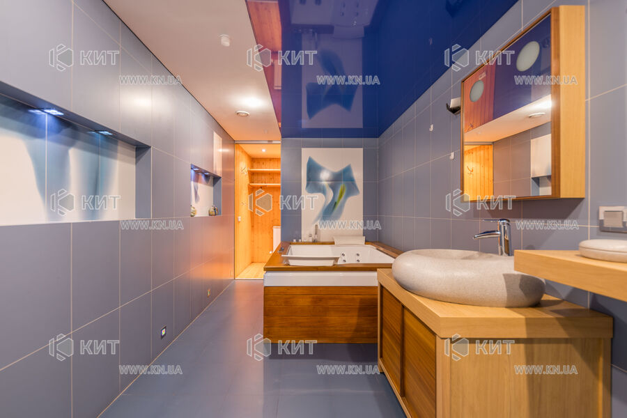 Продажа дома Южный, Центр, 240м²
