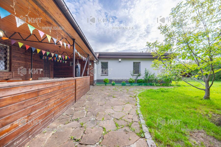 Продажа дома Южный, Центр, 240м²