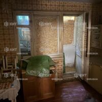 Продаж квартири Харків, ХТЗ, Рогань, 40м²