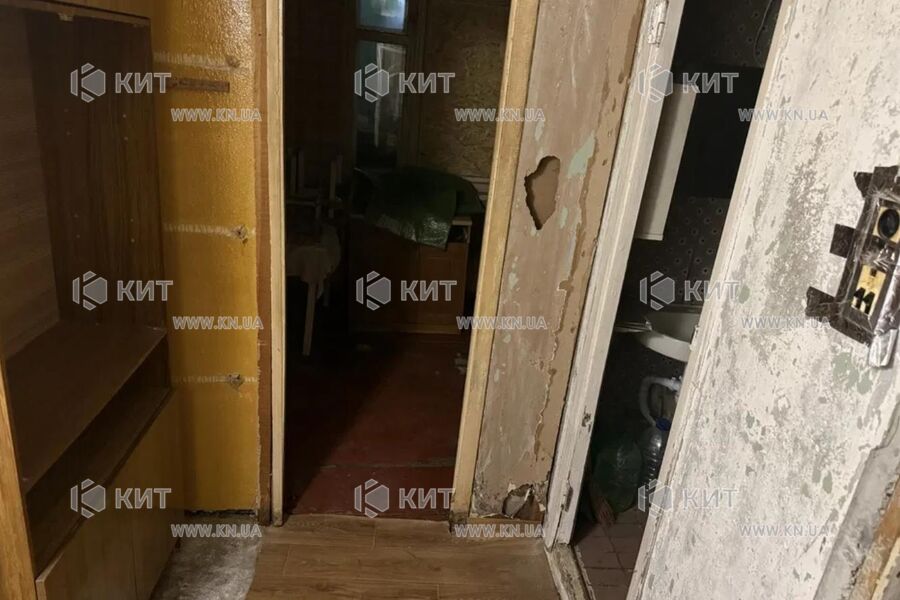 Продаж квартири Харків, ХТЗ, Рогань, 40м²