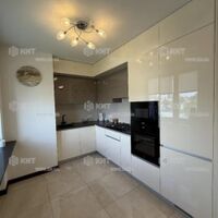 Продаж квартири Харків, Наукова, 84м²