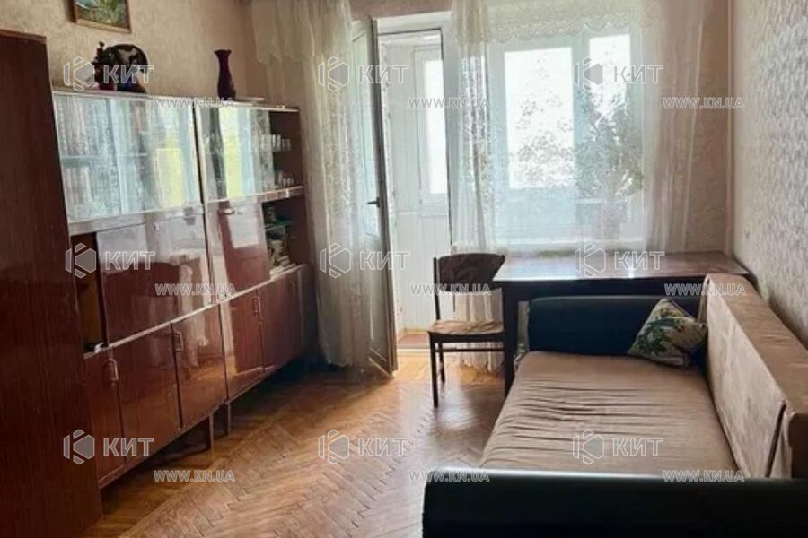 Продаж квартири Харків, ХТЗ, Рогань, 33.2м²