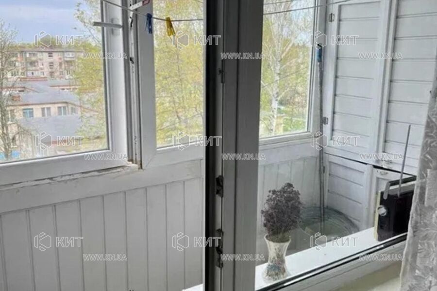 Продаж квартири Харків, ХТЗ, Рогань, 33.2м²