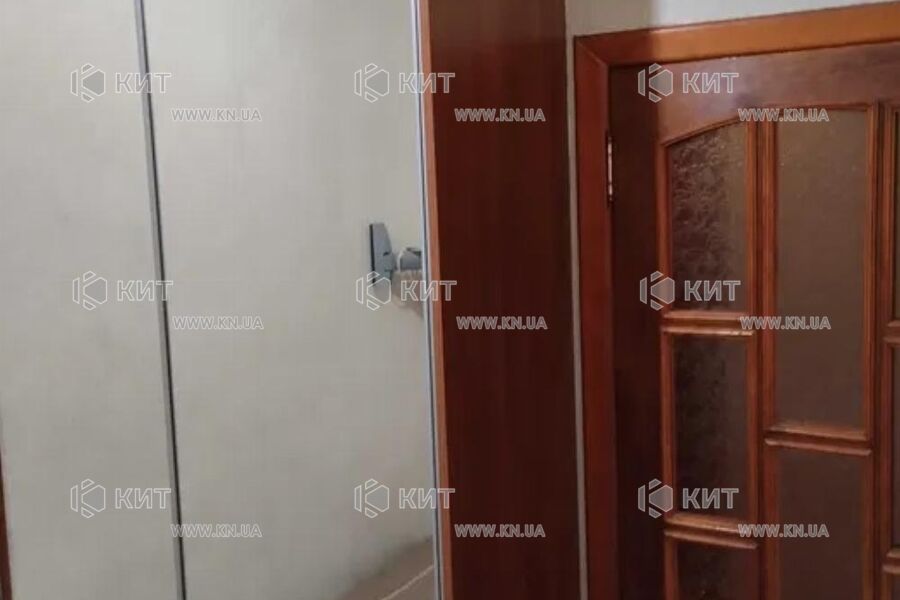 Продаж квартири Харків, ХТЗ, Рогань, 30.4м²