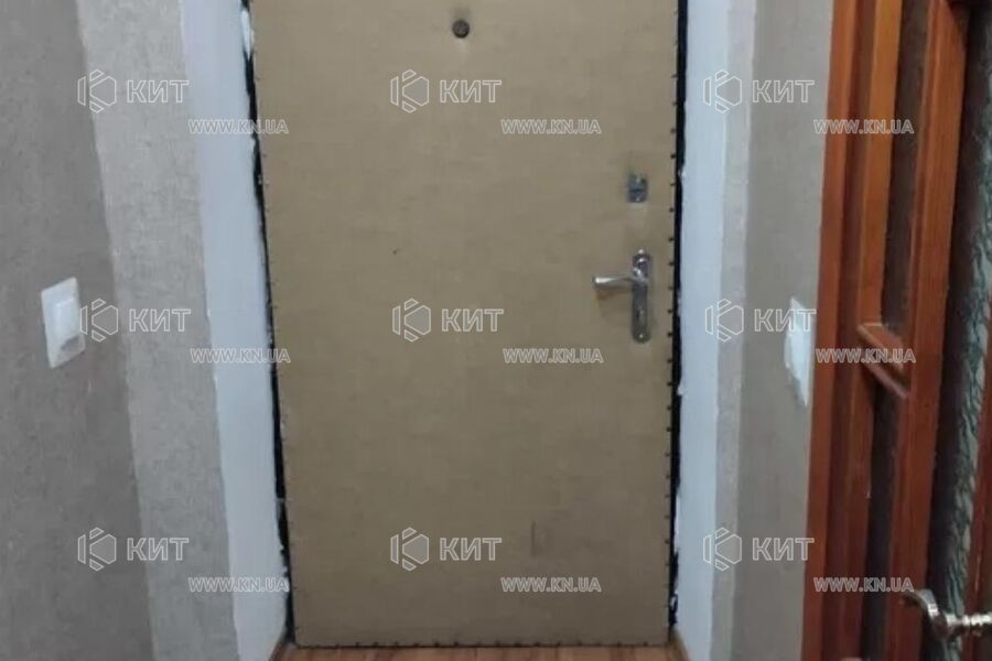 Продаж квартири Харків, ХТЗ, Рогань, 30.4м²