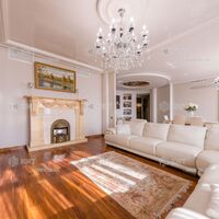 Продаж квартири Харків, Центр, 185м²