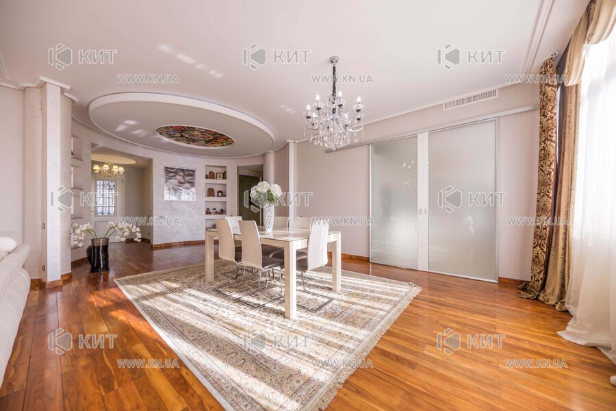 Продаж квартири Харків, Центр, 185м²
