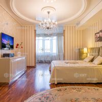 Продаж квартири Харків, Центр, 185м²