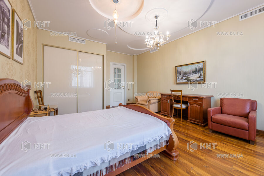 Продаж квартири Харків, Центр, 185м²