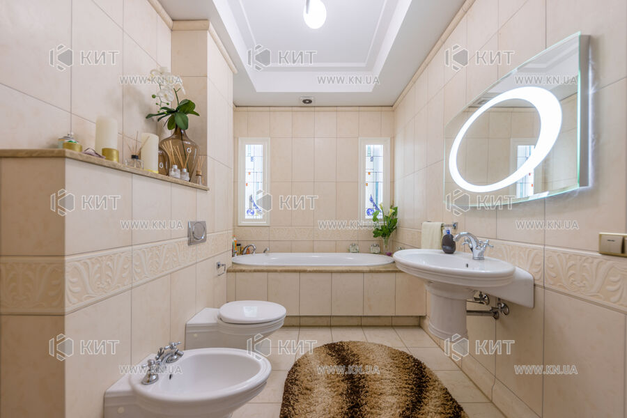 Продаж квартири Харків, Центр, 185м²