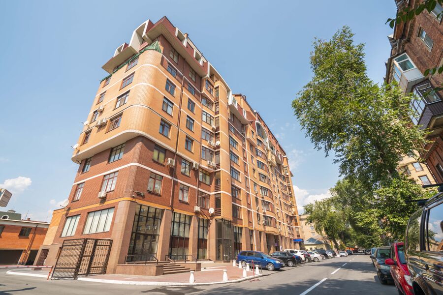 Продаж квартири Харків, Центр, 185м²