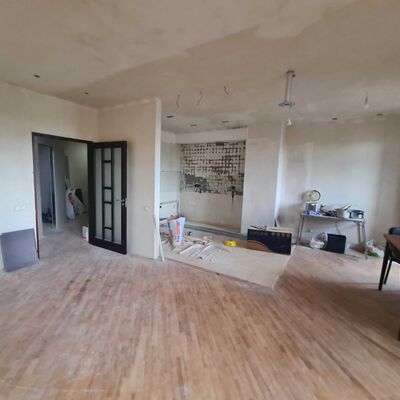 Продажа 	 Харків, Білогірська Олександра Чабана (Білогірська) вул.   1Б