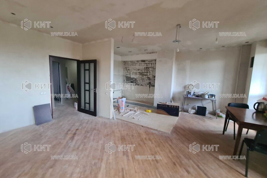 Продаж квартири Харків, Олексіївка, 107м²