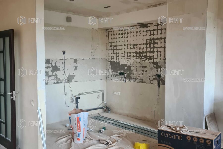 Продаж квартири Харків, Олексіївка, 107м²