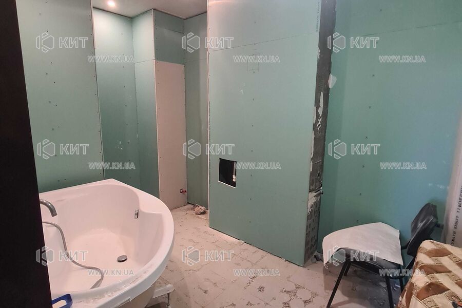 Продаж квартири Харків, Олексіївка, 107м²