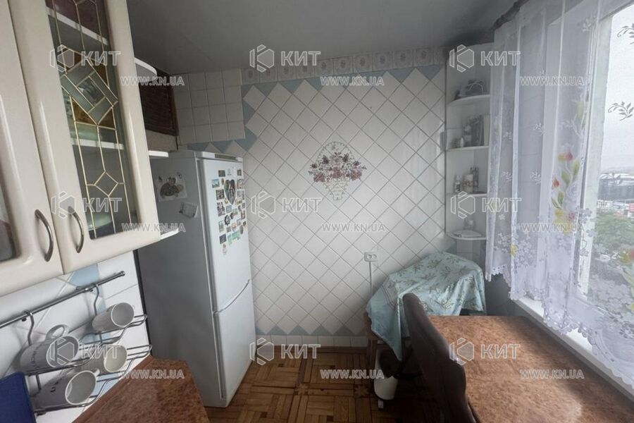 Продаж квартири Харків, Олексіївка, 45м²