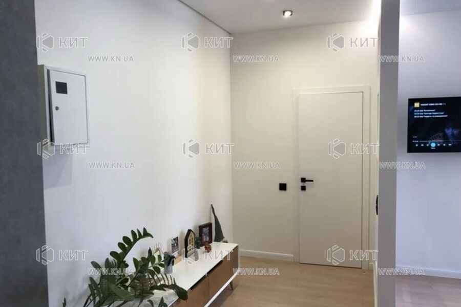 Продаж квартири Харків, ХТЗ, Рогань, 68м²