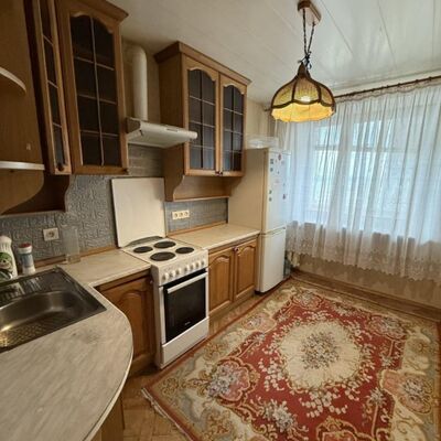 Продажа 	 Харків,  Гольдбергівська (Першої Кінної Армії) вул.   11