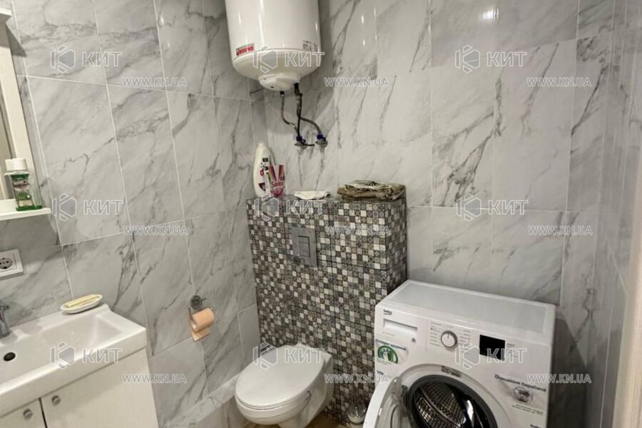 Продаж квартири Харків, Олексіївка, 38м²