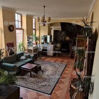 Продаж квартири Харків, Центр, 180м²