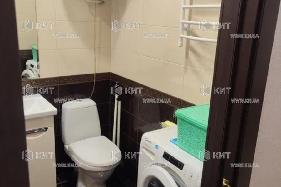 Продажа квартиры Харьков, Гагарина, Спортивная, Защитников, 18м²