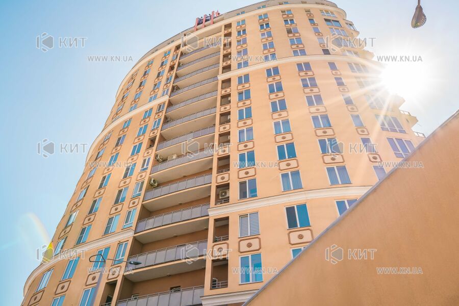 Продажа квартиры Харьков, Площадь Героев Небесной Сотни, 90м²