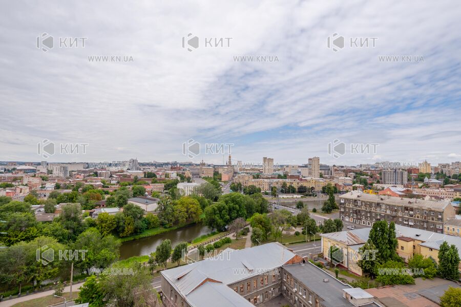 Продажа квартиры Харьков, Площадь Героев Небесной Сотни, 90м²