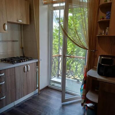 Продажа 	 Харьков,  Героев Харькова (Московский) пр.   95