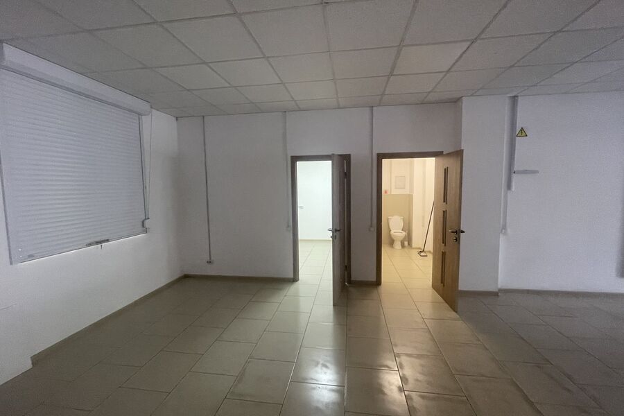 Оренда магазину Київ, Воскресенка, 85м²