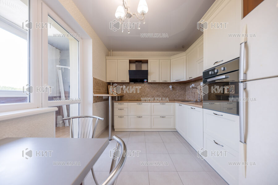 Продажа квартиры Харьков, Алексеевка, 56м²