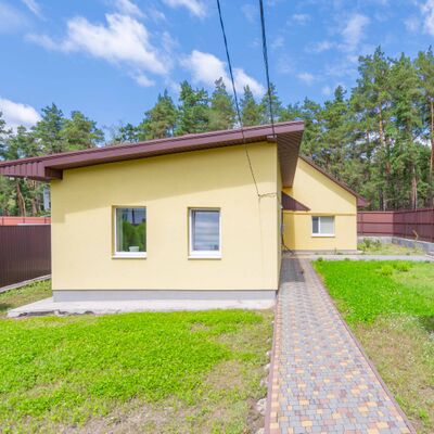 Продажа 	 Зміїв,  Чемужівська вул. 