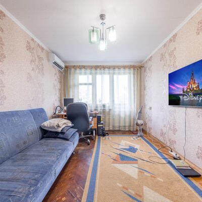 Продажа 	 Харьков,  Познанская ул.   11Б