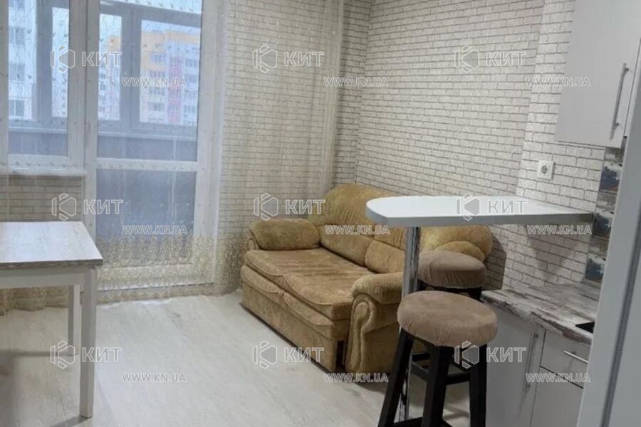 Продаж квартири Харків, ХТЗ, Рогань, 40м²