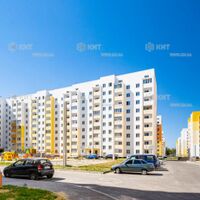 Продаж квартири Харків, ХТЗ, Рогань, 40м²