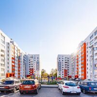 Продаж квартири Харків, ХТЗ, Рогань, 43м²