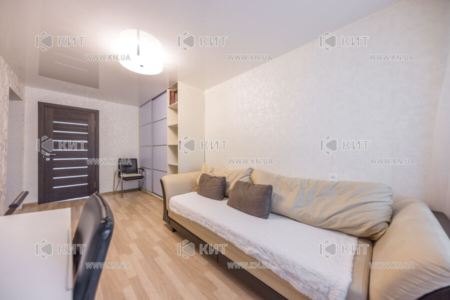 Продаж квартири Харків, Гагаріна, Спортивна, Захисників, 72м²