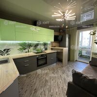 Продаж квартири Харків, ХТЗ, Рогань, 43м²