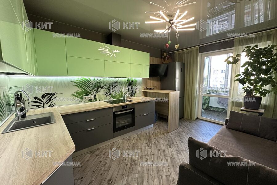 Продаж квартири Харків, ХТЗ, Рогань, 43м²