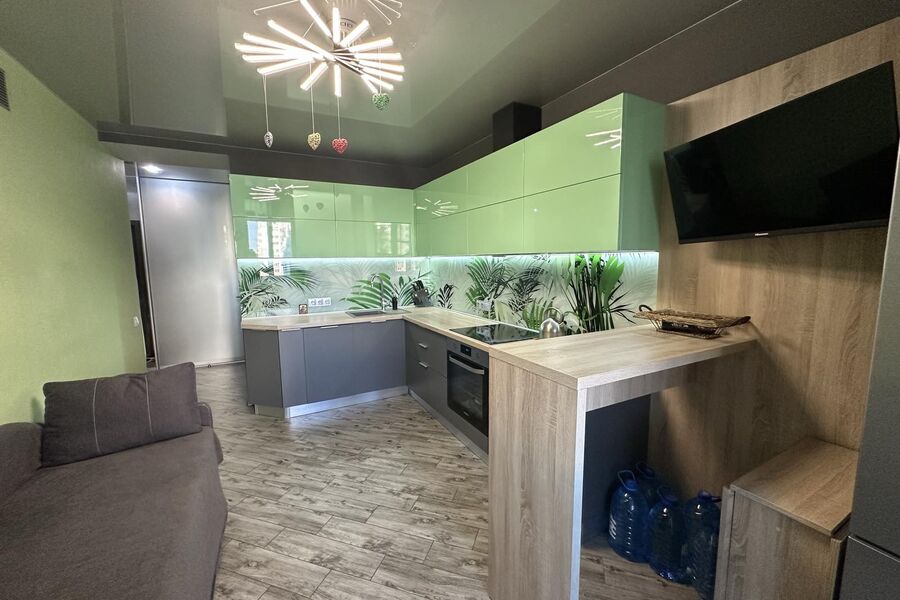 Продаж квартири Харків, ХТЗ, Рогань, 43м²