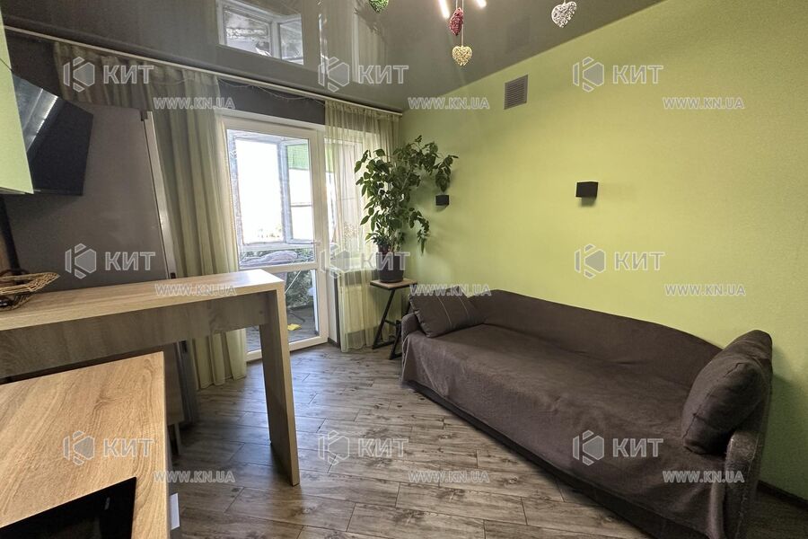 Продаж квартири Харків, ХТЗ, Рогань, 43м²