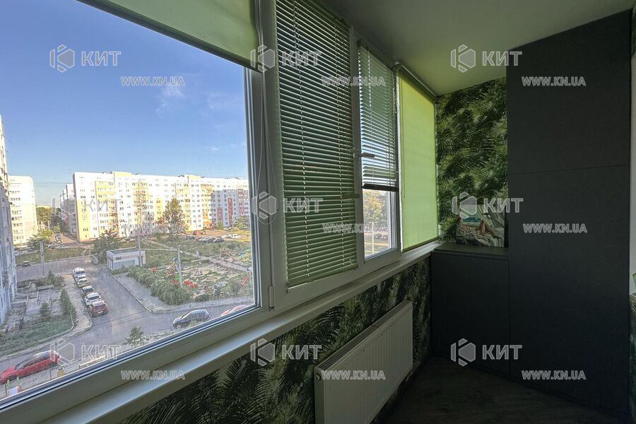Продаж квартири Харків, ХТЗ, Рогань, 43м²