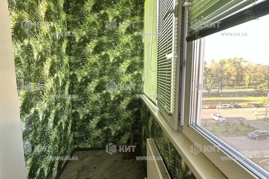 Продаж квартири Харків, ХТЗ, Рогань, 43м²