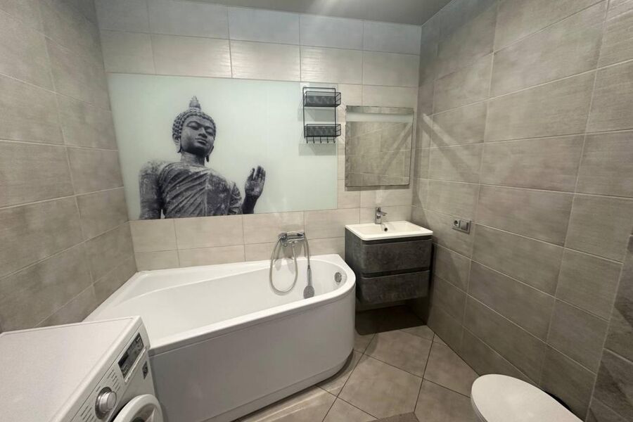 Продаж квартири Харків, ХТЗ, Рогань, 43м²