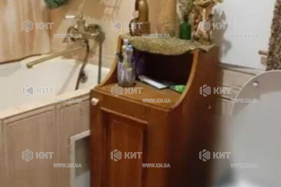 Продаж квартири Харків, ХТЗ, Рогань, 56м²