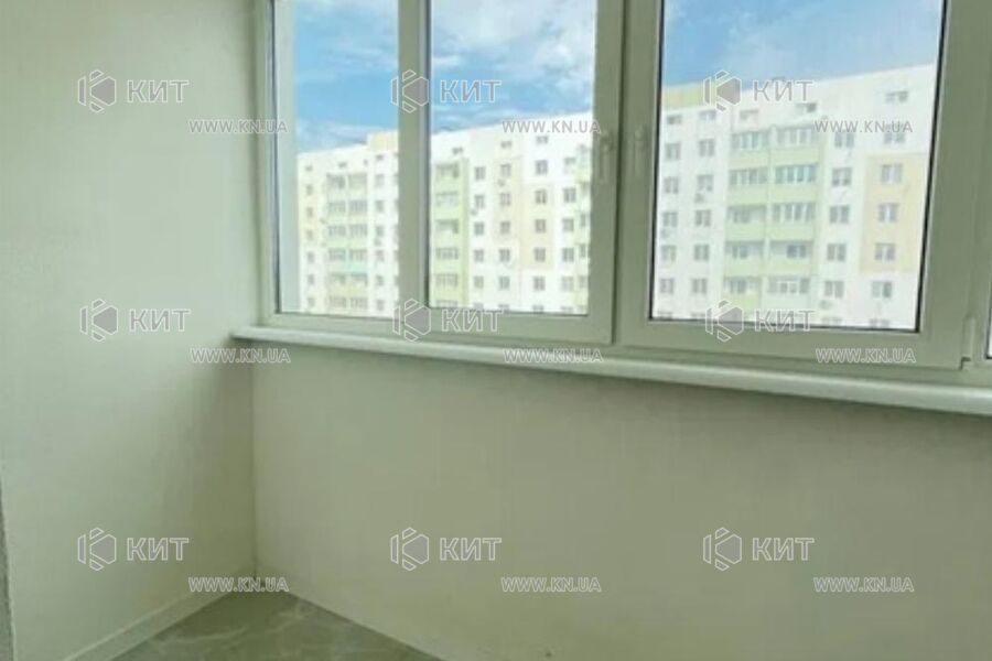 Продаж квартири Харків, ХТЗ, Рогань, 56м²