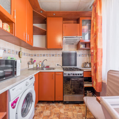 Продажа 	 Харків,  Прирічкова (Поздовжня) вул.   3Б