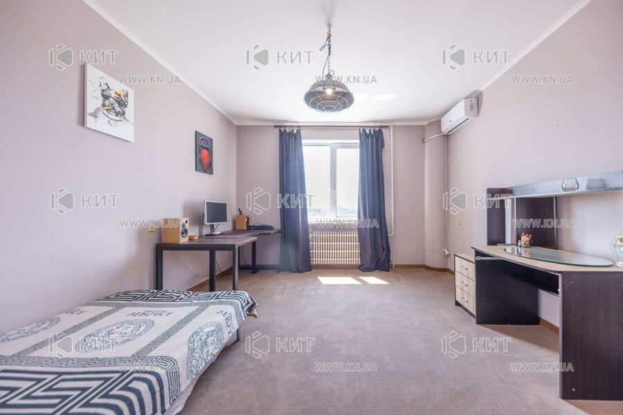 Продаж квартири Харків, Гагаріна, Спортивна, Захисників, 68.5м²